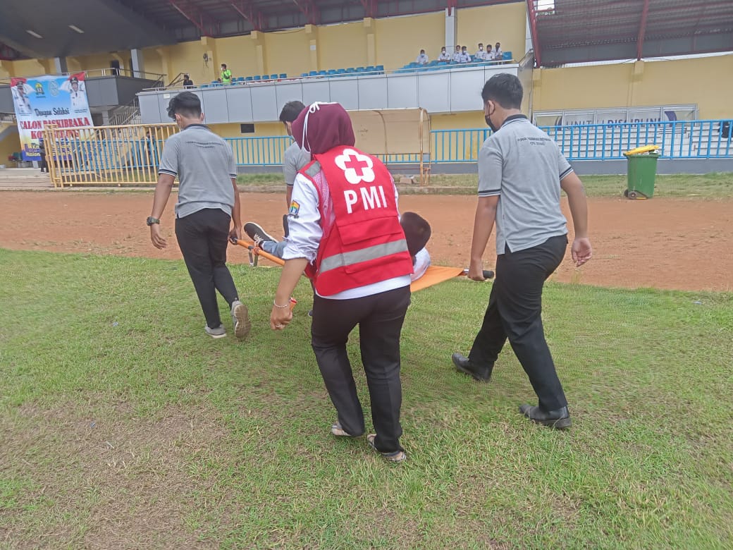 PMI KOTA SERANG BERIKAN LAYANAN PERTOLONGAN PETAMA DALAM SELEKSI PASKIBRA KOTA SERANG