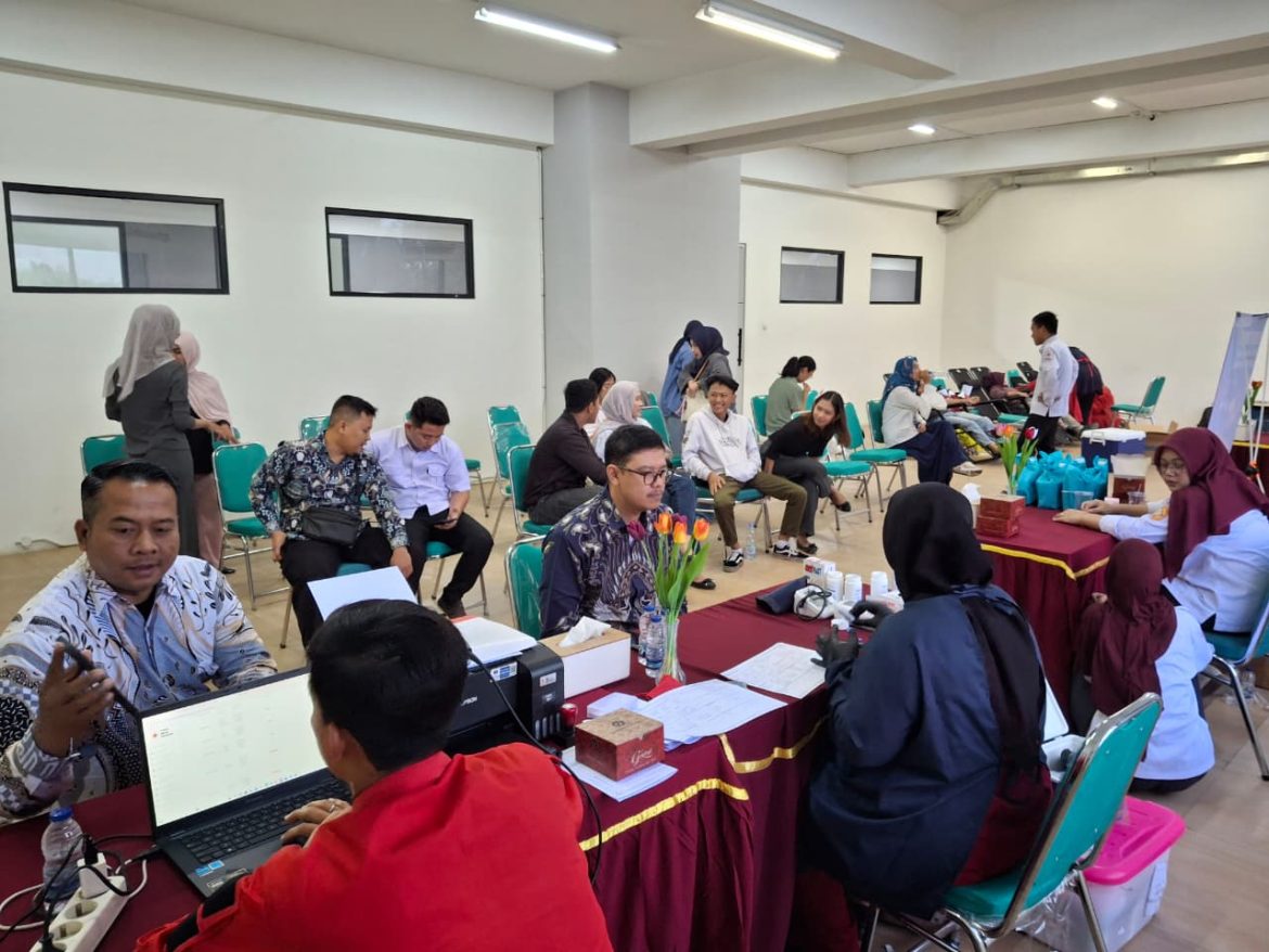 Pekan Kemanusiaan Donor Darah di Universitas Pamulang (UNPAM) Serang: Wujud Kepedulian dan Aksi Kemanusiaan Civitas Akademika.